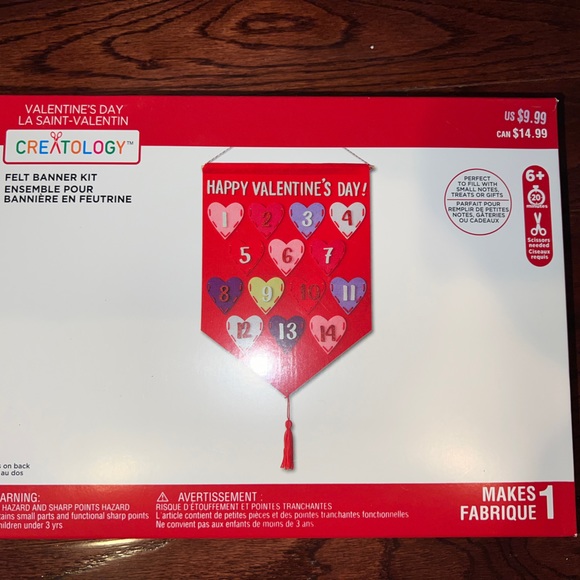 NWT/ new in box Assorted Valentine’s Day crafts/decor from Michael’s - Picture 10 of 12